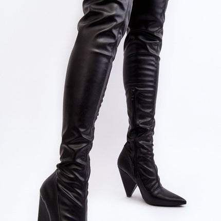 Women's Musketeer boots Step in style