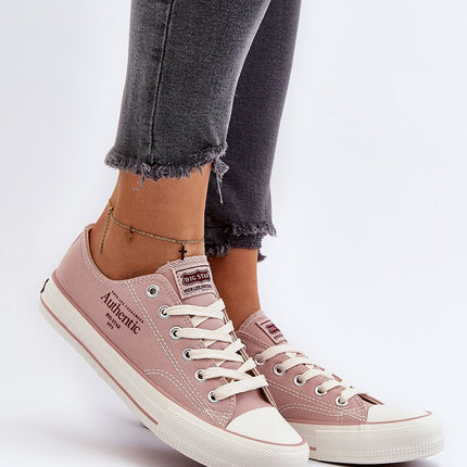 Women's Sneakers Step in style