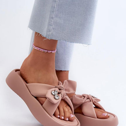 Women's Leather Flip-flops Step in style