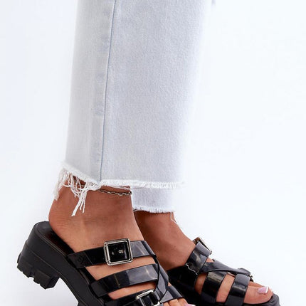 Women's Sliders Step in style