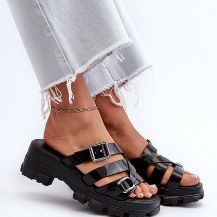 Women's Sliders Step in style