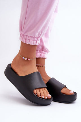 Women's Sliders Step in style