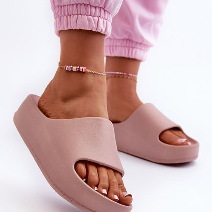 Women's Sliders Step in style