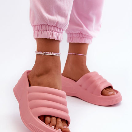 Women's Sliders Step in style