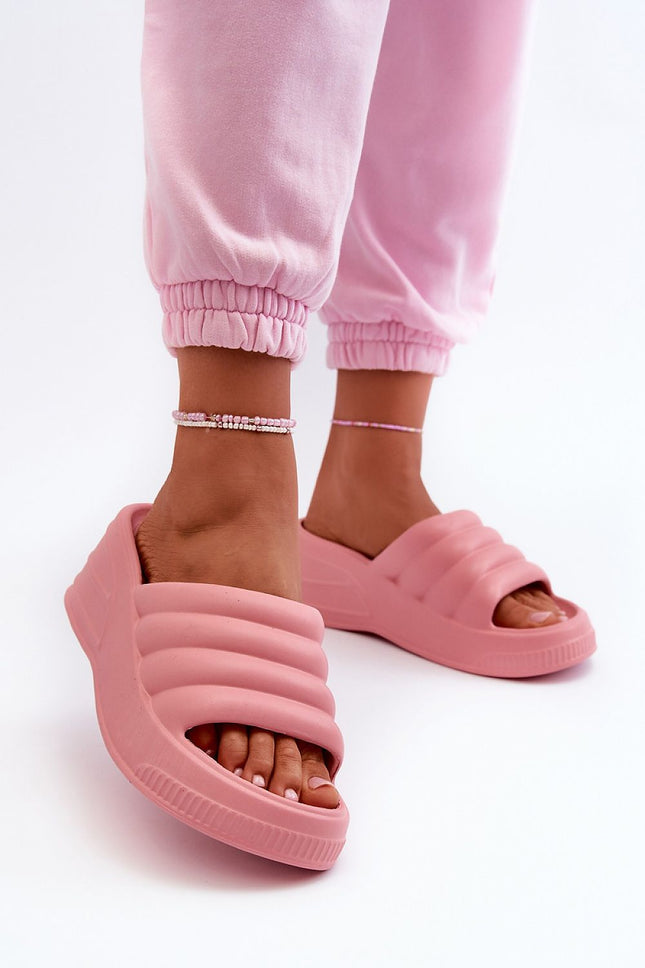 Women's Sliders Step in style