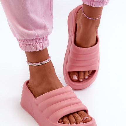 Women's Sliders Step in style