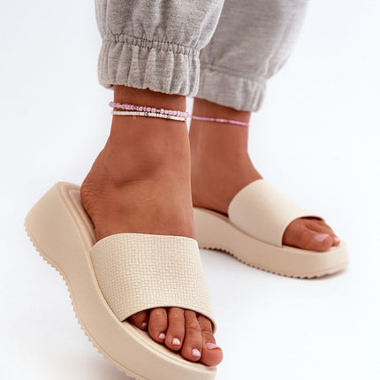 Women's Sliders Step in style