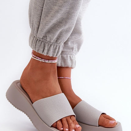 Women's Sliders Step in style