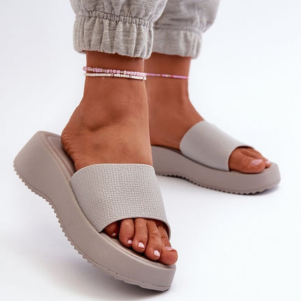 Women's Sliders Step in style