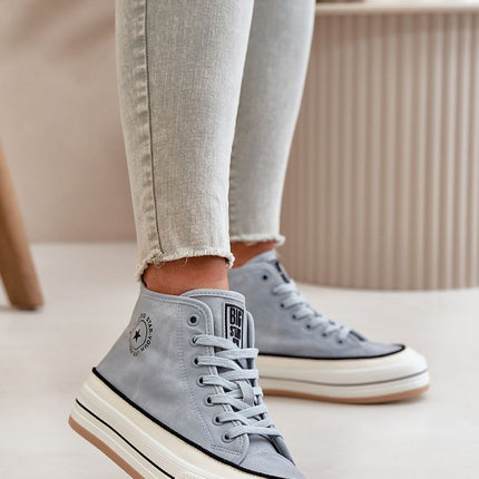 Women's Sneakers Step in style