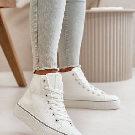 Women's Sneakers Step in style