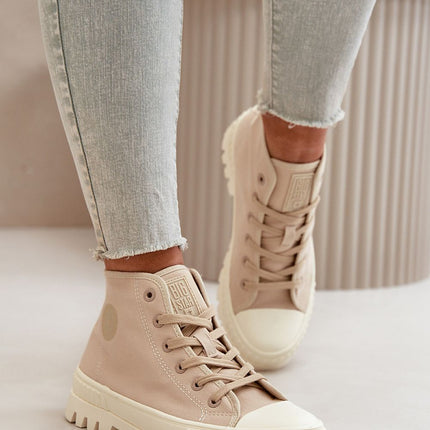 Women's Sneakers Step in style