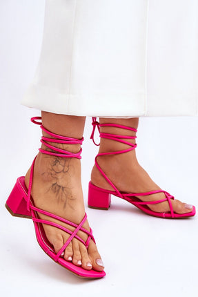 Women's Strappy sandals Step in style